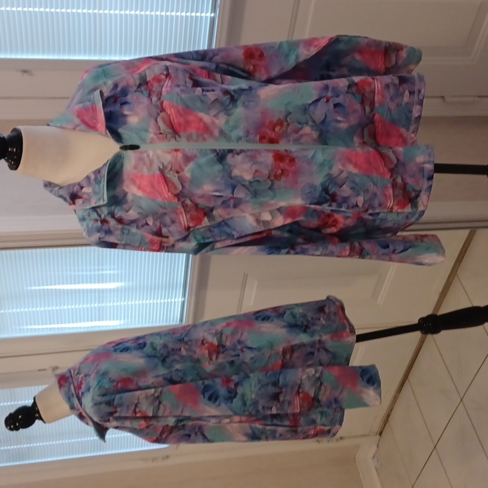 4/$60 Colourful Track Jacket - Size 1X (US16)